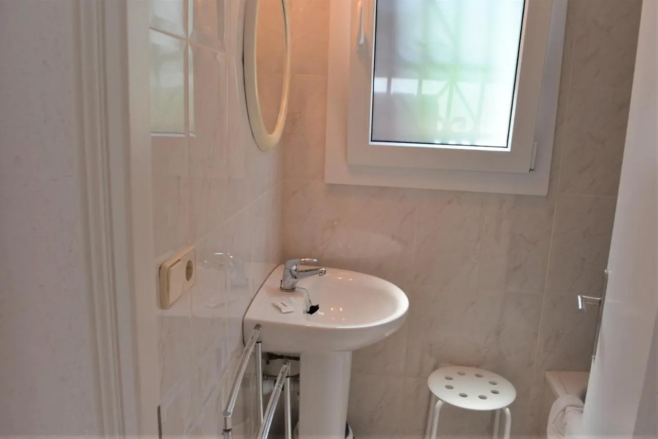 Las Flores 4A Begur Villa